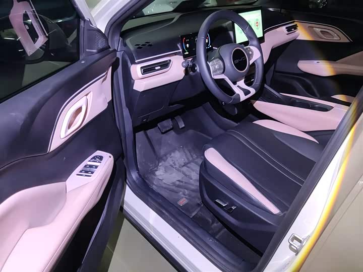 Фото 16 - BYD Seagull