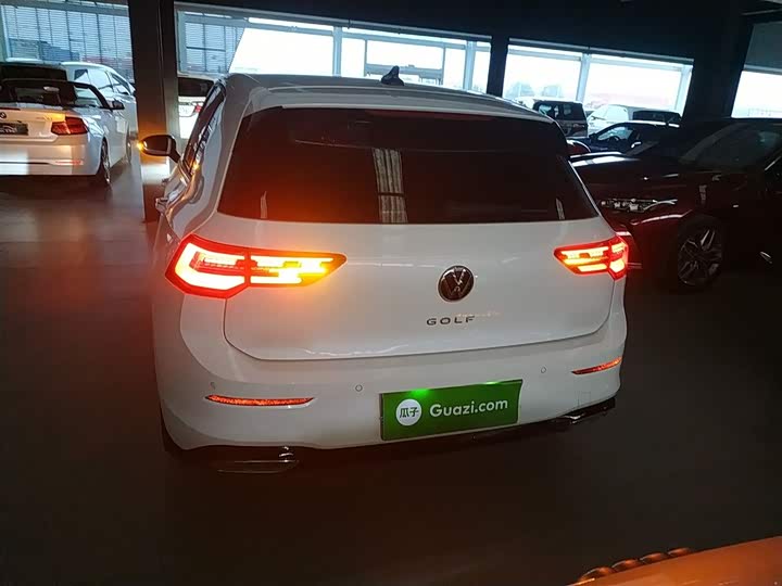 Фото 6 - Volkswagen Golf