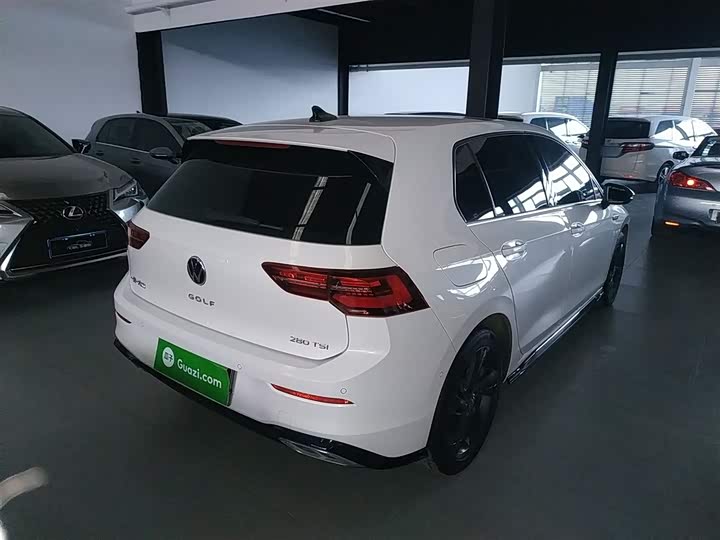 Фото 7 - Volkswagen Golf