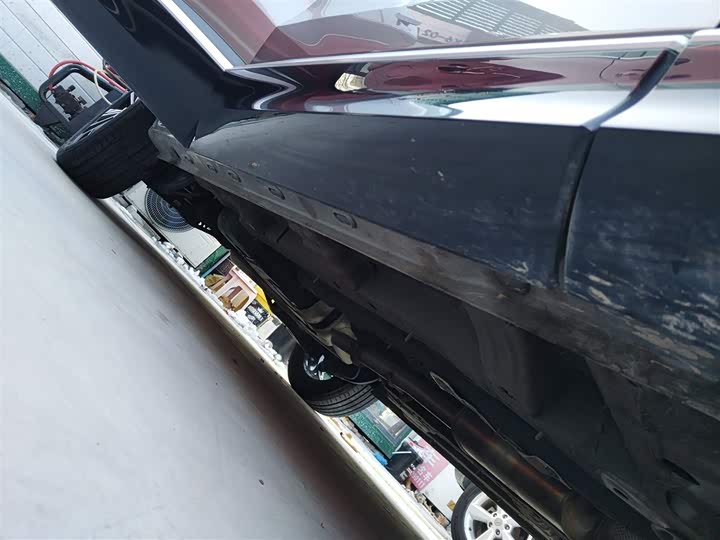 Фото 21 - Roewe RX5