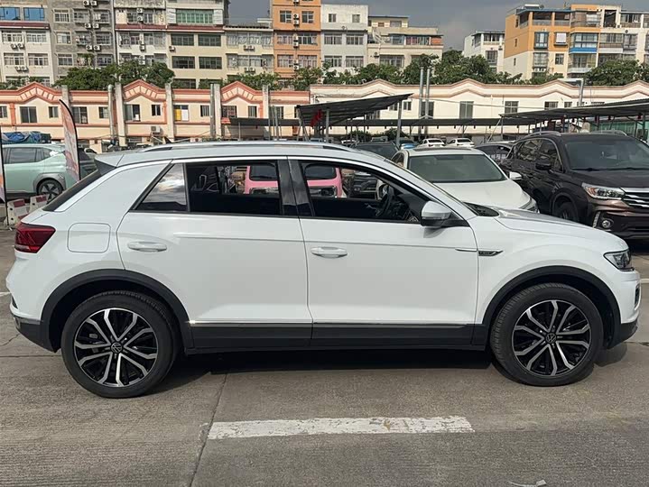 Фото 4 - Volkswagen T-Roc