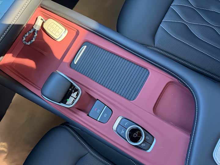 Фото 16 - Chery Arrizo 8