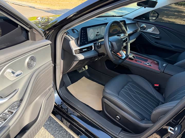 Фото 9 - Chery Arrizo 8