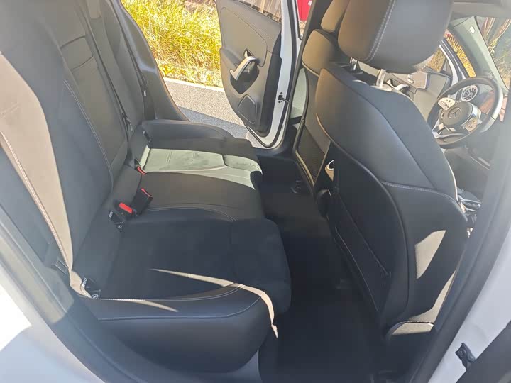 Фото 13 - Mercedes-Benz A-Class