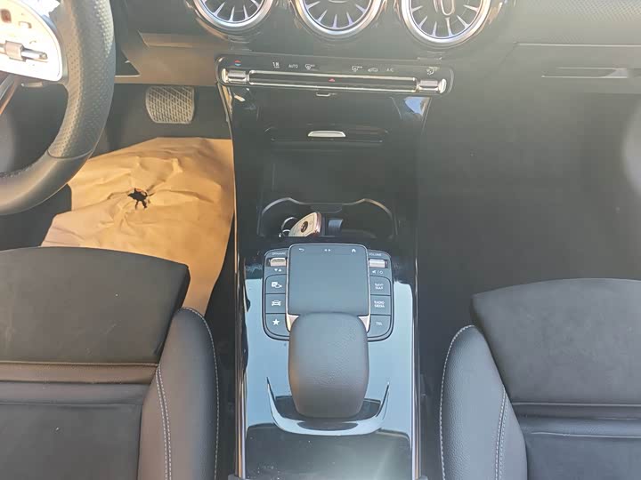 Фото 16 - Mercedes-Benz A-Class