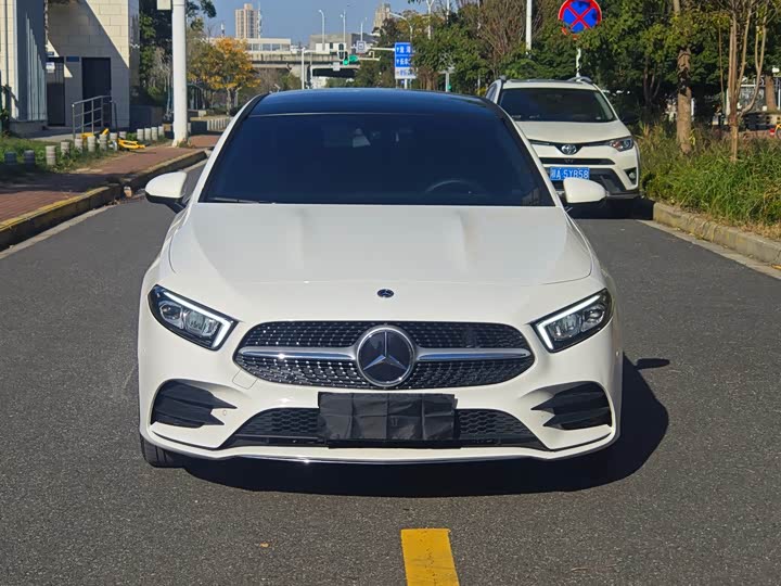 Фото 2 - Mercedes-Benz A-Class