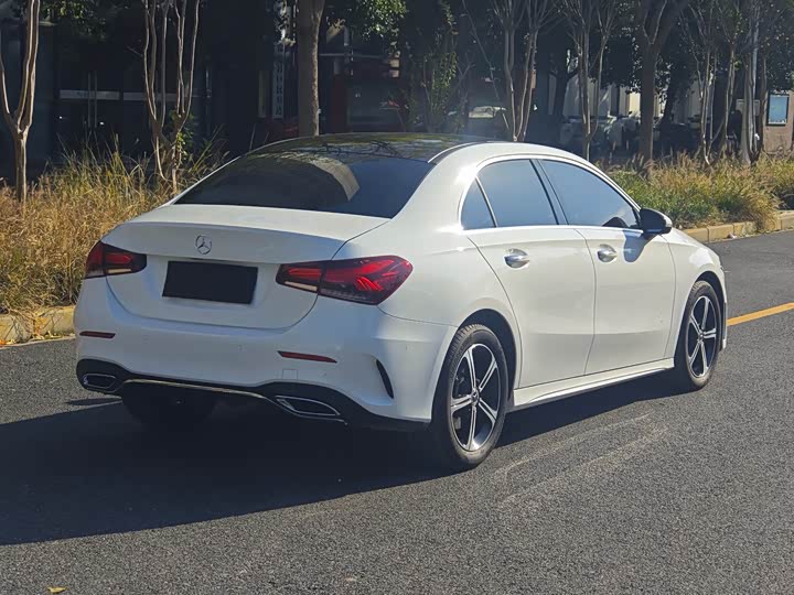 Фото 21 - Mercedes-Benz A-Class