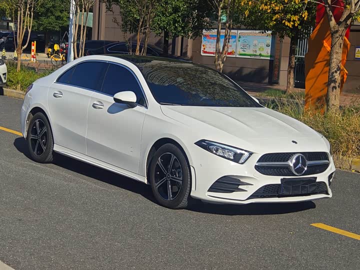 Фото 3 - Mercedes-Benz A-Class