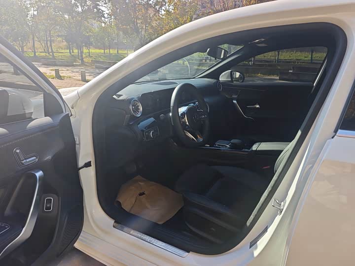 Фото 4 - Mercedes-Benz A-Class