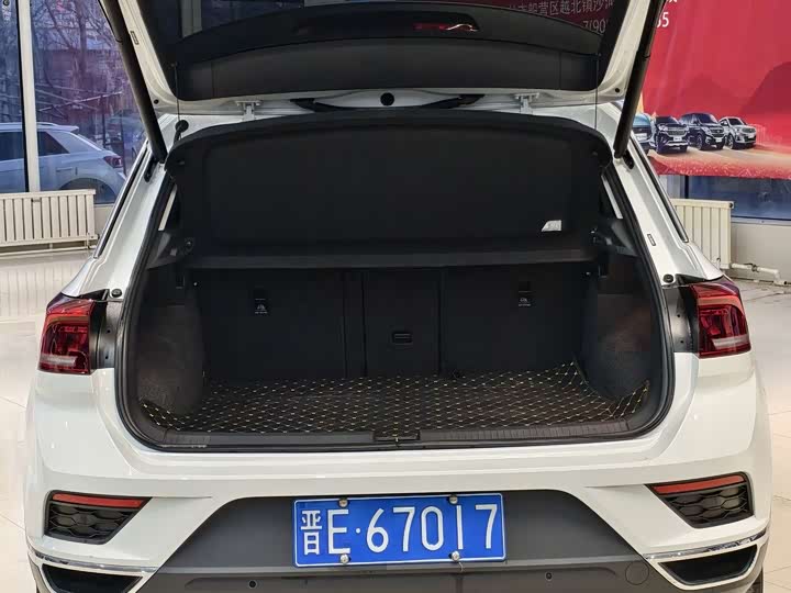 Фото 18 - Volkswagen T-Roc