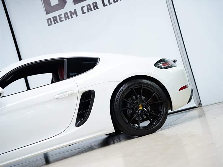 Фото 22 - Porsche 718