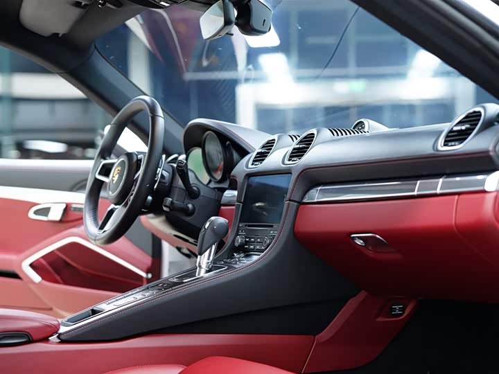 Фото 37 - Porsche 718