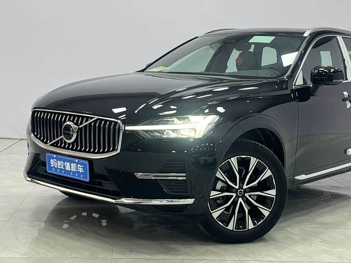 Фото 3 - Volvo XC60