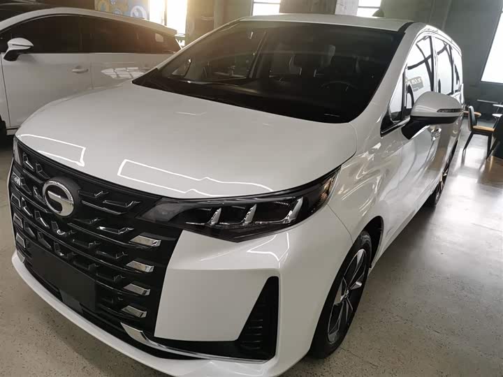 Фото 1 - GAC Trumpchi M6