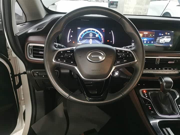 Фото 11 - GAC Trumpchi M6