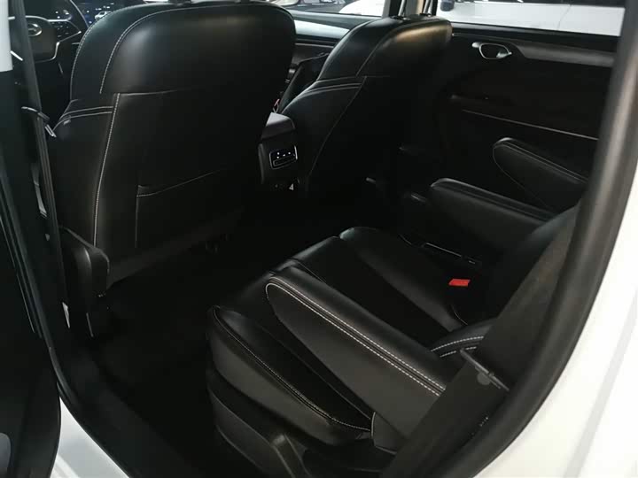 Фото 17 - GAC Trumpchi M6