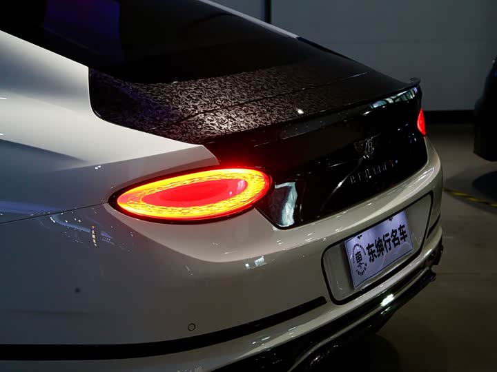 Фото 10 - Bentley Continental GT