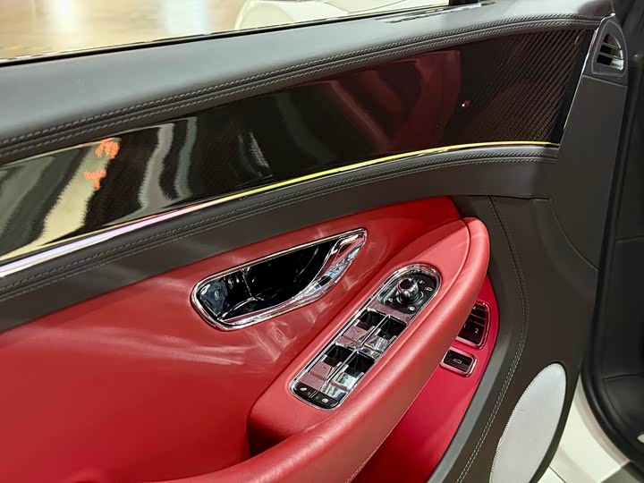 Фото 11 - Bentley Continental GT