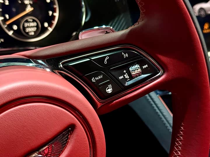 Фото 17 - Bentley Continental GT