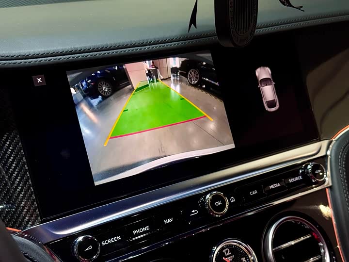 Фото 20 - Bentley Continental GT