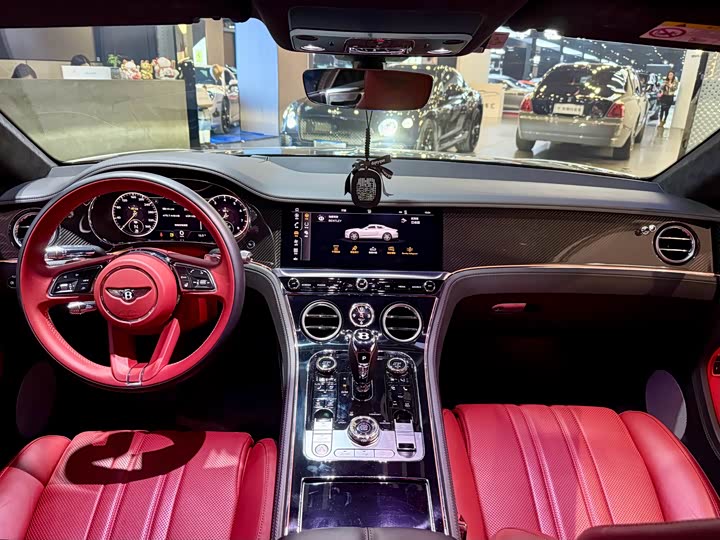 Фото 25 - Bentley Continental GT