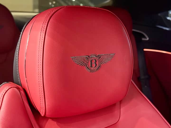 Фото 28 - Bentley Continental GT