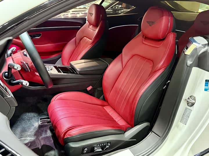 Фото 29 - Bentley Continental GT