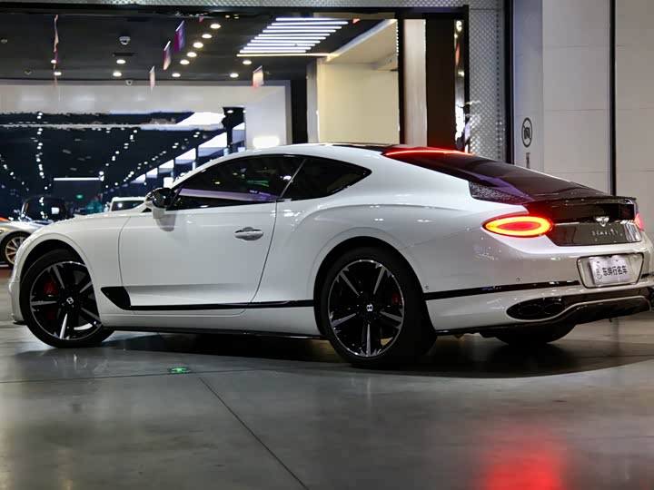 Фото 4 - Bentley Continental GT