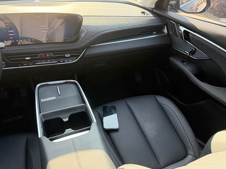 Фото 14 - Buick LaCrosse