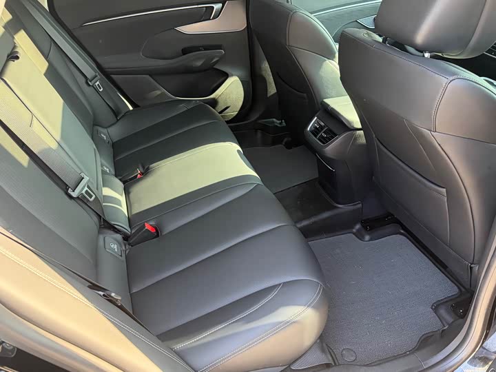 Фото 17 - Buick LaCrosse