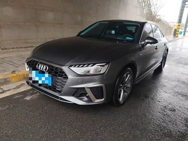 Фото 1 - Audi A4L