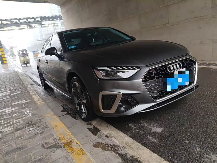 Фото 3 - Audi A4L