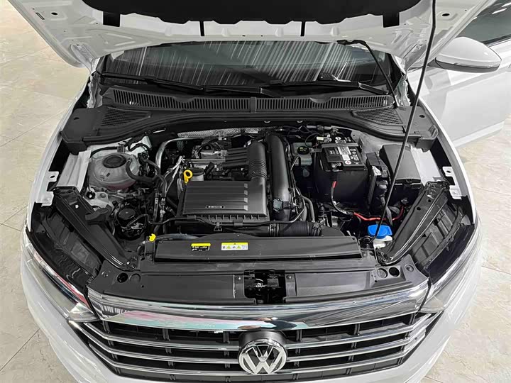 Фото 20 - Volkswagen Sagitar L