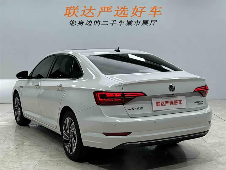 Фото 23 - Volkswagen Sagitar L