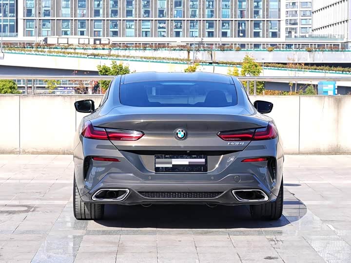 Фото 5 - BMW 8 Series