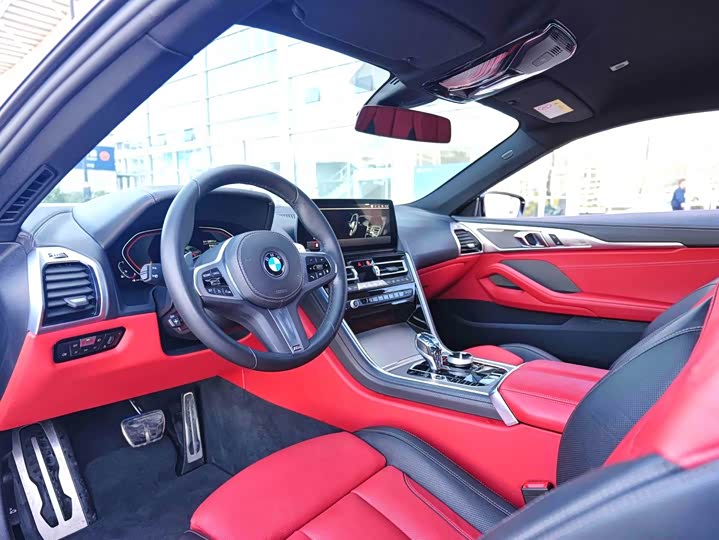 Фото 7 - BMW 8 Series