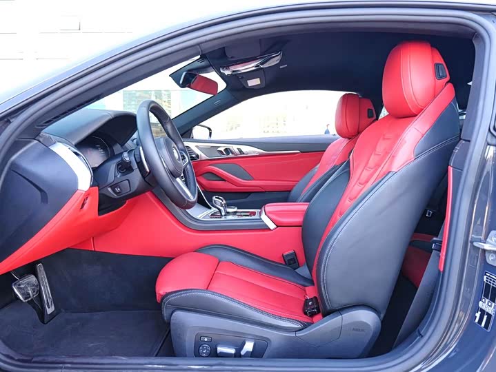 Фото 8 - BMW 8 Series