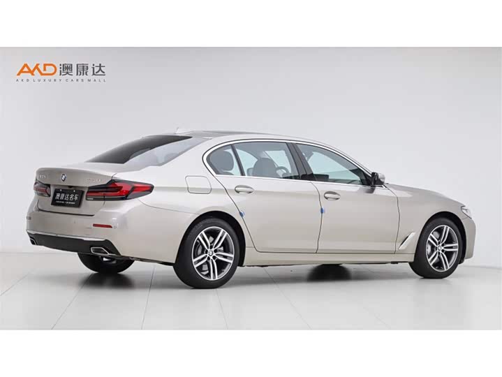 Фото 3 - BMW 5 Series