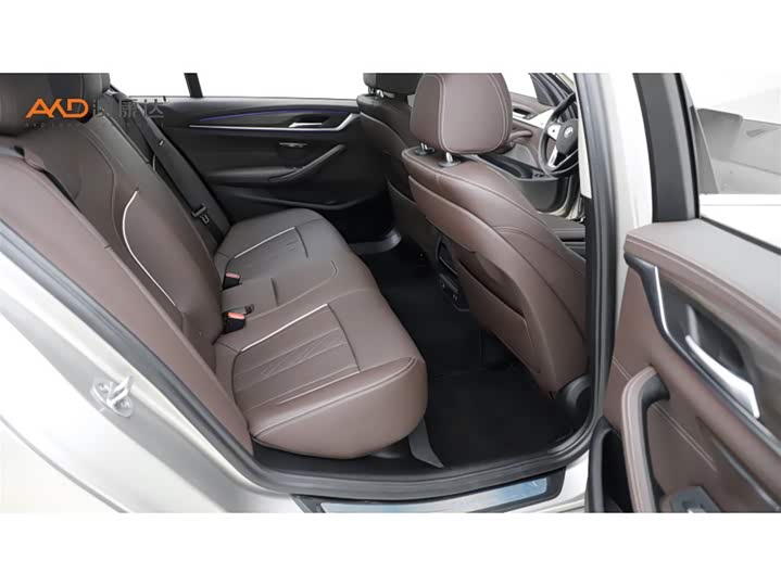 Фото 8 - BMW 5 Series