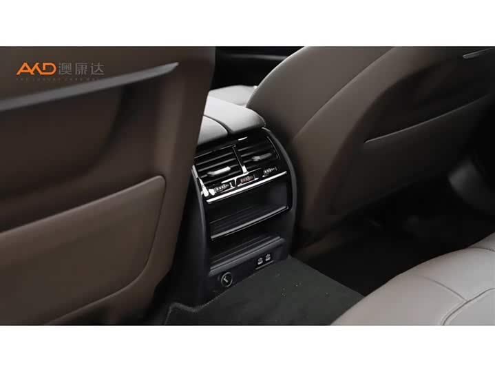 Фото 9 - BMW 5 Series