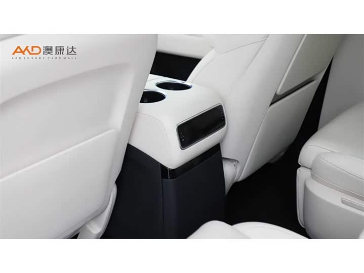 Фото 10 - LiXiang L9