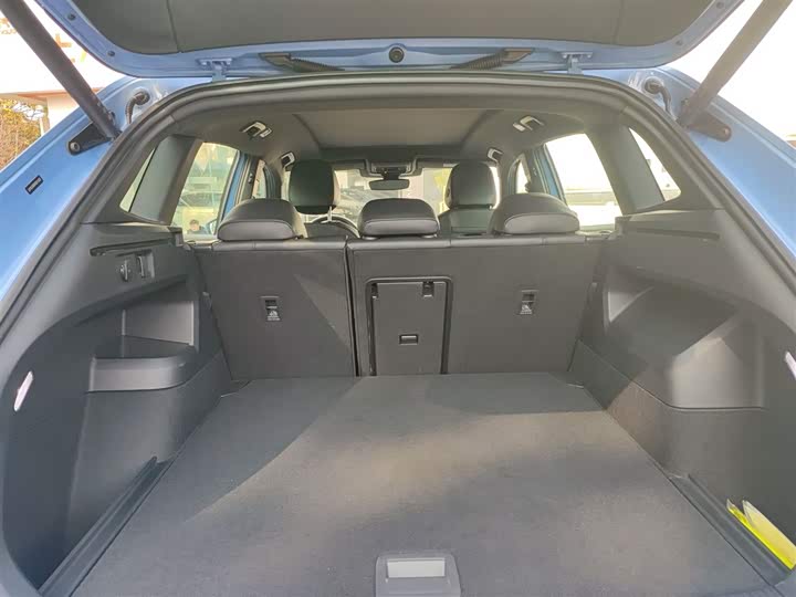 Фото 19 - Volkswagen Tiguan L Pro