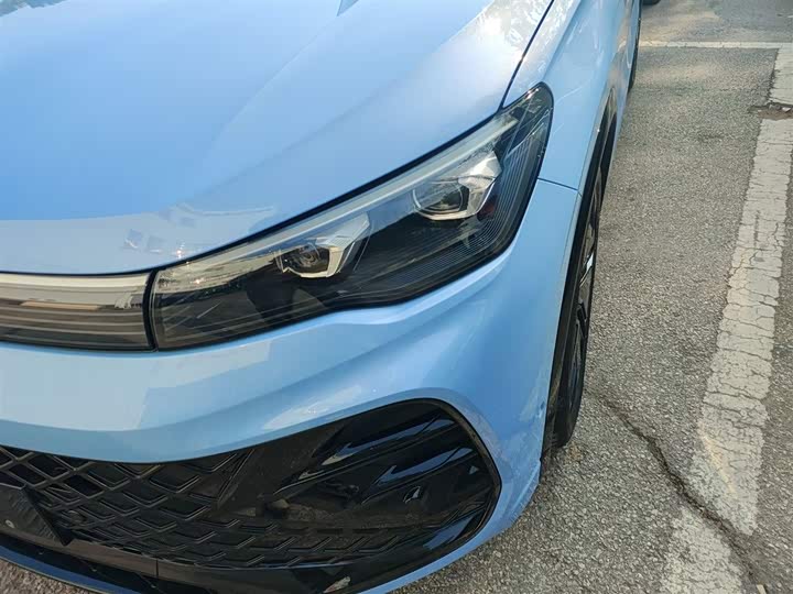 Фото 24 - Volkswagen Tiguan L Pro