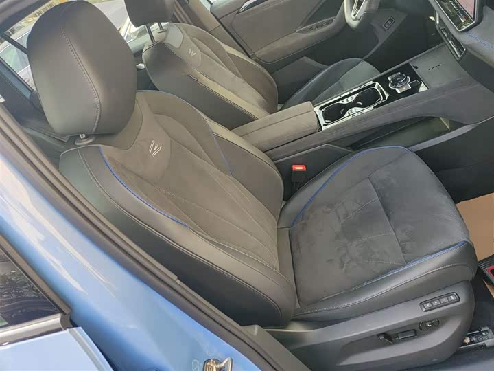 Фото 25 - Volkswagen Tiguan L Pro