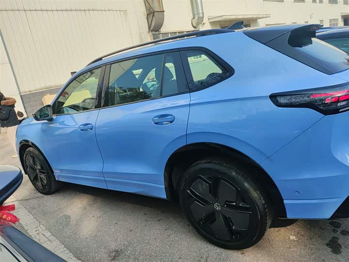 Фото 5 - Volkswagen Tiguan L Pro