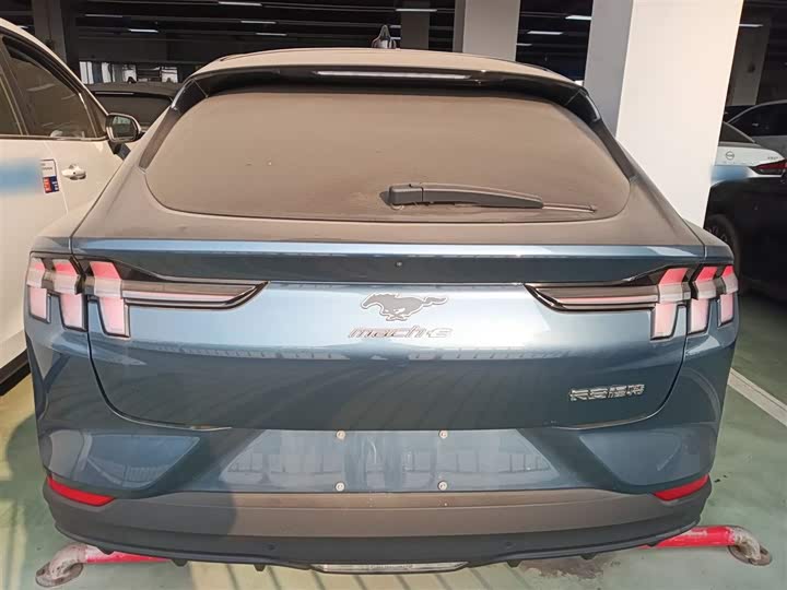 Фото 6 - Ford Mustang Mach-E