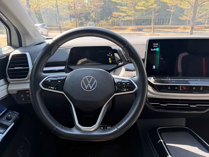 Фото 14 - Volkswagen ID.6 Crozz