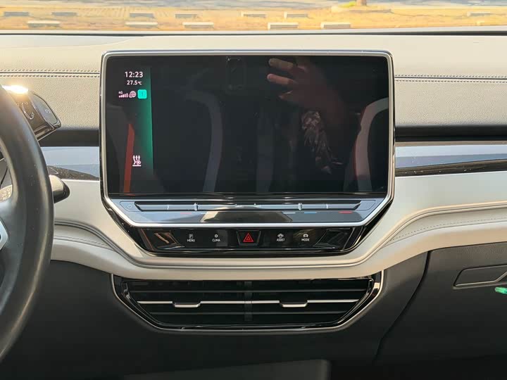 Фото 15 - Volkswagen ID.6 Crozz