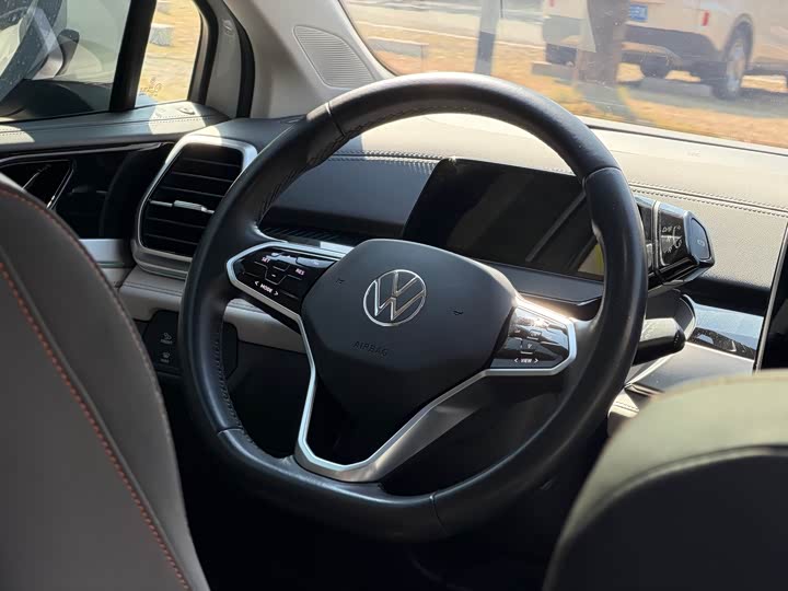 Фото 23 - Volkswagen ID.6 Crozz