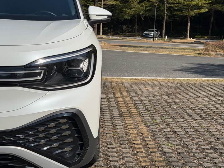 Фото 24 - Volkswagen ID.6 Crozz